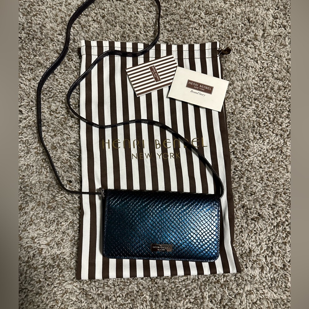 Henri Bendel crossbody phone purse